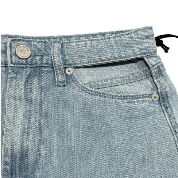 NWT! Blank NYC The Reeve In Stay Put Cut Out Hi Rise Short - Size 25 - Picture 13 of 14